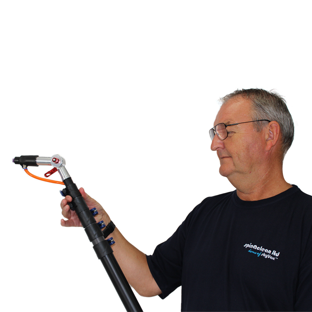 skyScraper® Soft Wash Applicator - For low pressure cleaning on roofs and rendering