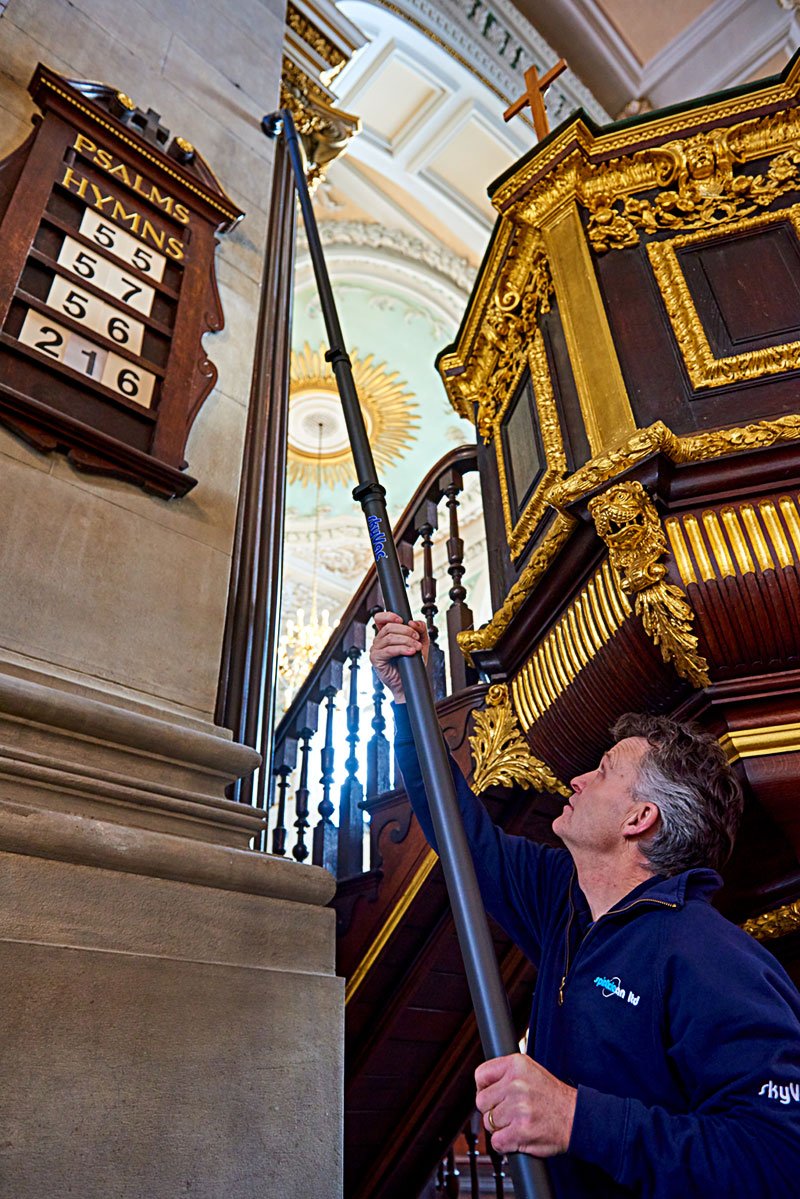 skyVac® Essential Telescopic Pole Package