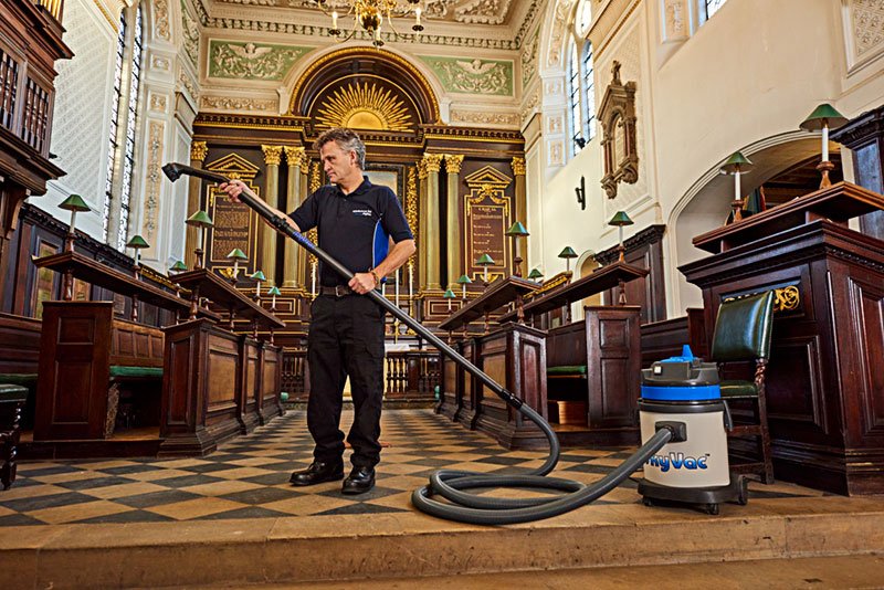 skyVac® Telescopic Pole Package