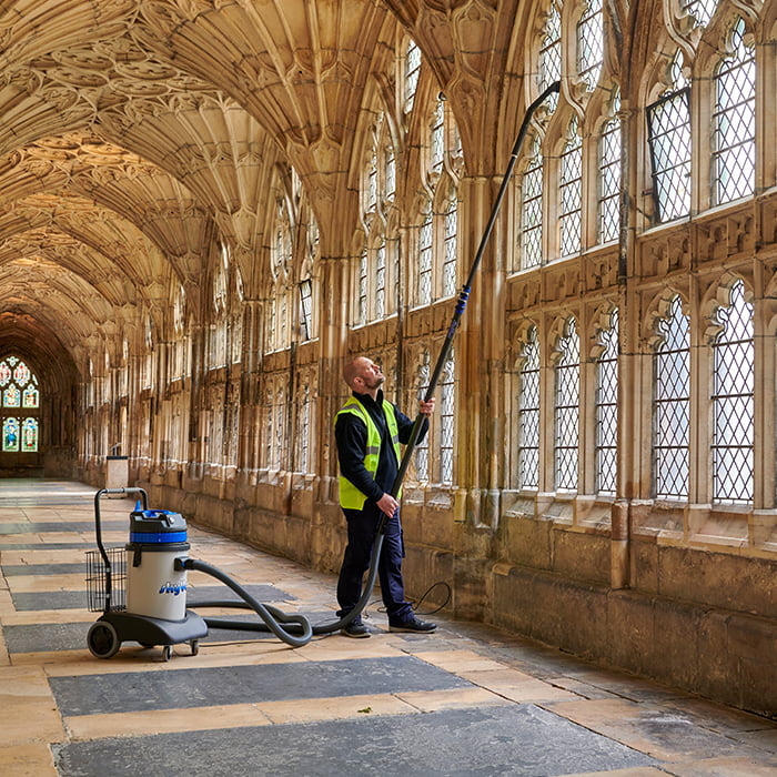 skyVac® Telescopic Pole Package
